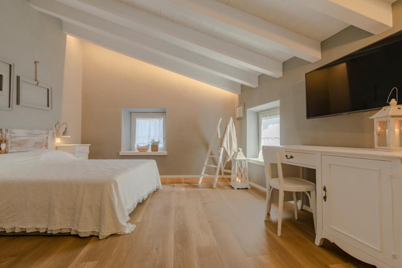 Il Cantuccio Sul Garda - Relais Di Charme Cavaion Veronese Exterior photo